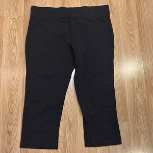 Columbia Sportswear Long Short /Capri Legging Size Small